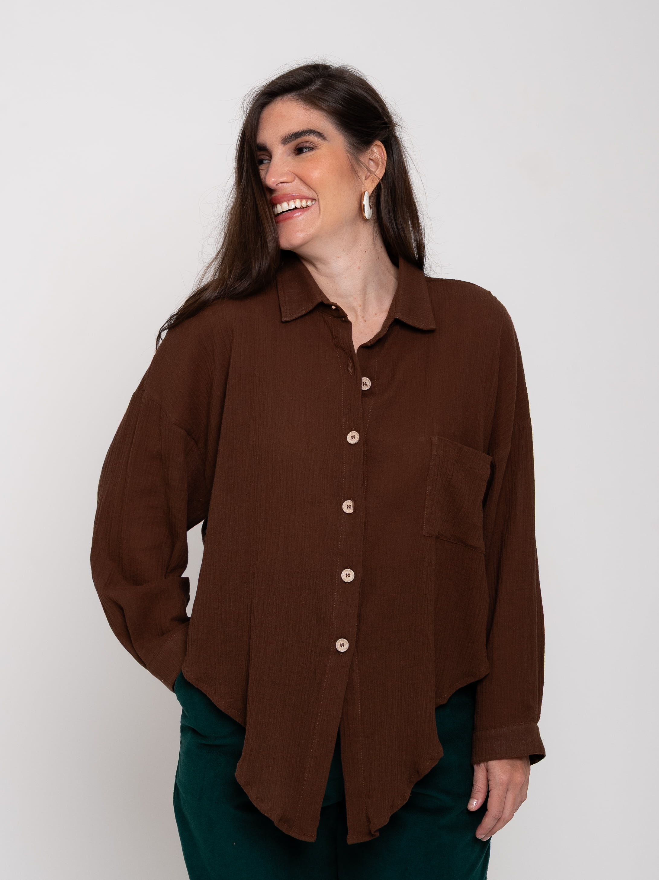 Camisa Manga Longa Bairrista Marrom // botões ecológicos 