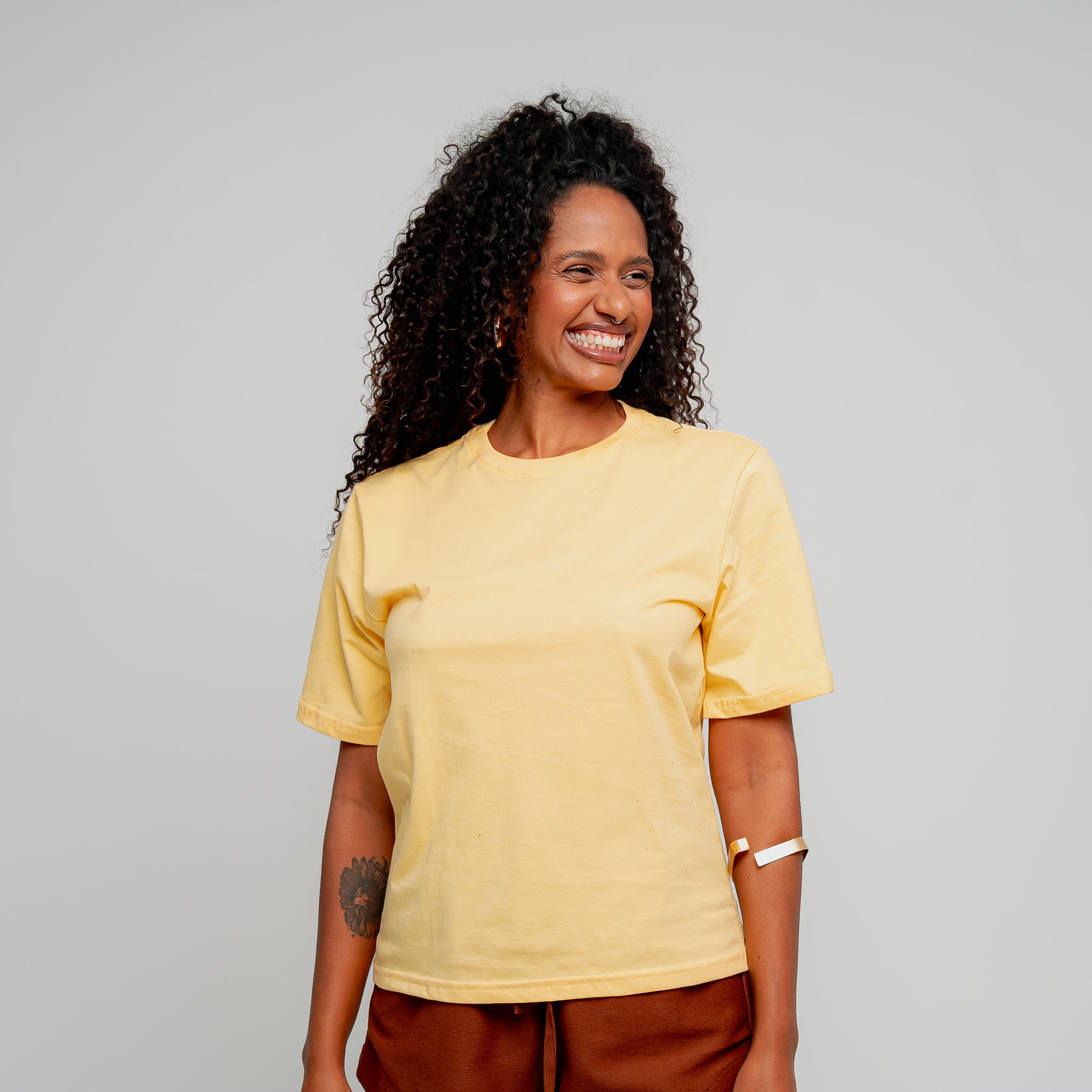 T-shirt Afeto Amarela // algodão BCI