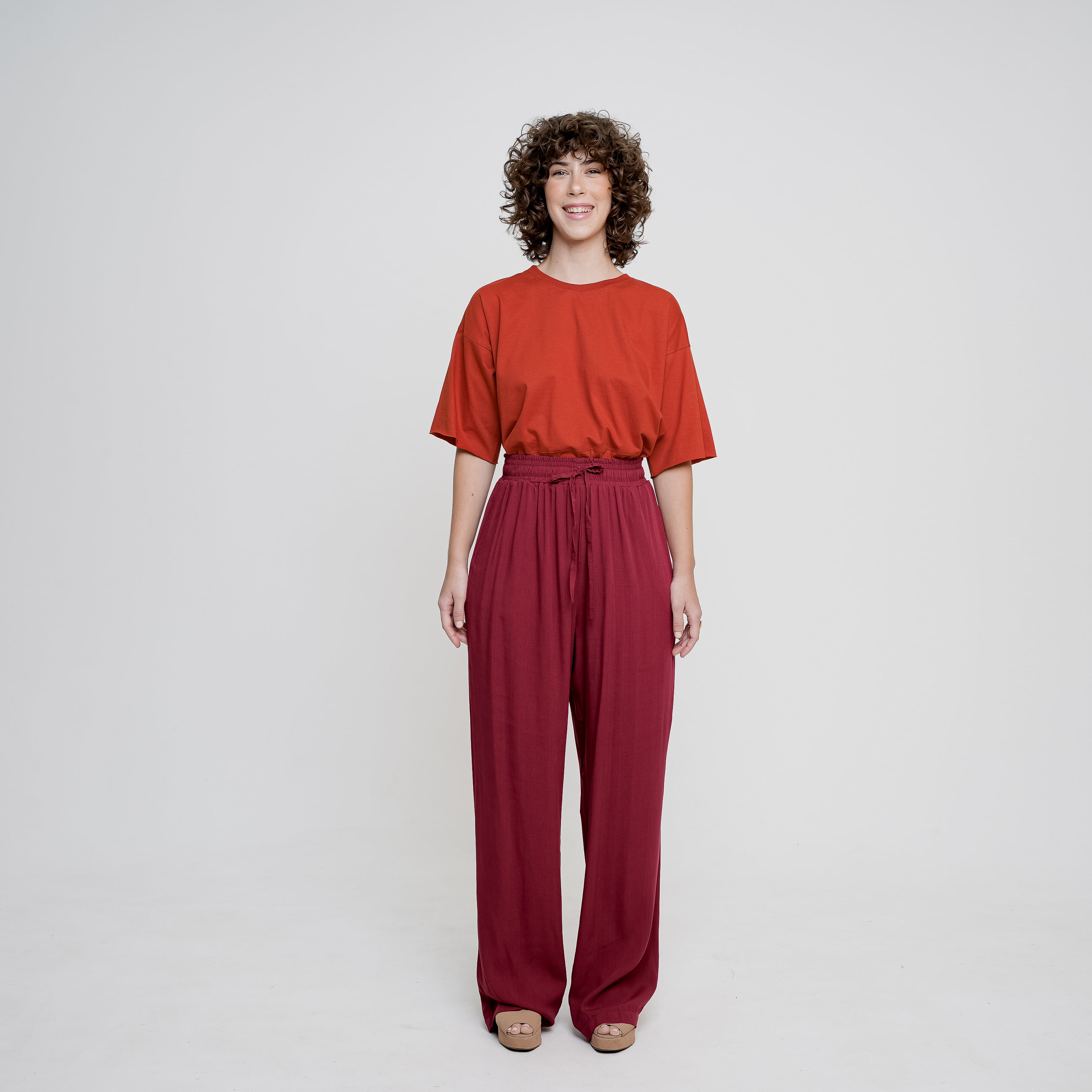 Calça Pantalona Aura Vinho