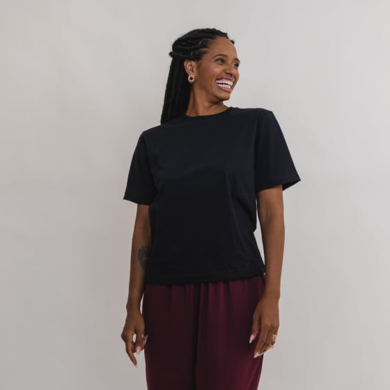 T-shirt Afeto Preta // algodão BCI