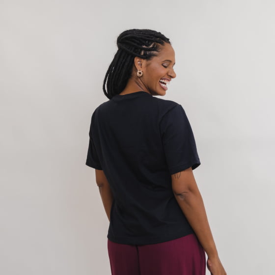 T-shirt Afeto Preta // algodão BCI